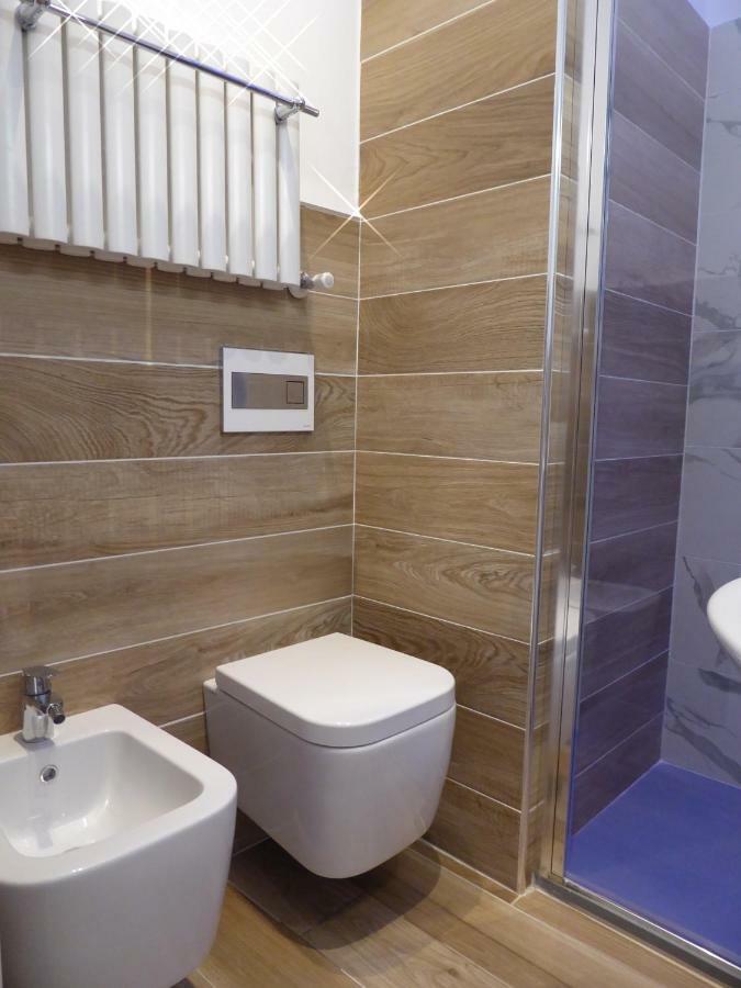 Giudei House Minisuite Болонья Экстерьер фото
